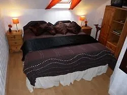 Hallam 3*